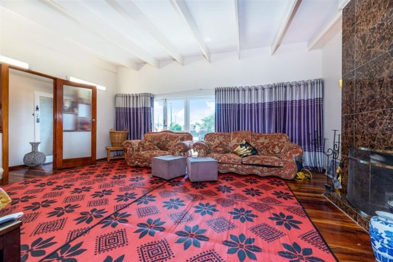 Photo of property in 2a Colin Street, Mangere, Auckland, 2022