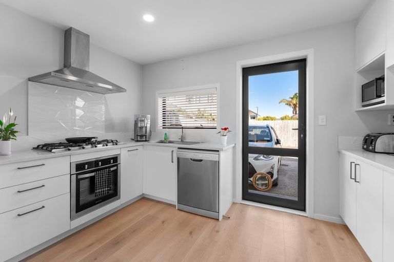 Photo of property in 3a Camp X Place, Whenuapai, Auckland, 0618