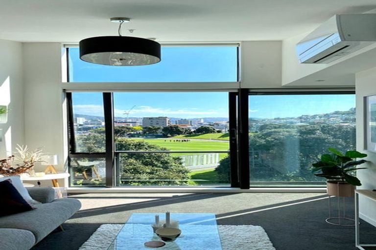 Photo of property in Nouvo Apartments, 5b/21 Rugby Street, Mount Cook, Wellington, 6021