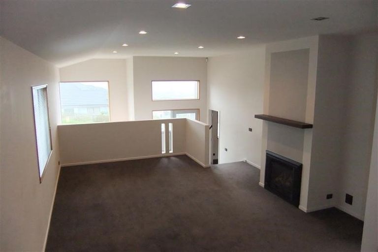 Photo of property in 27 Waverton Terrace, Churton Park, Wellington, 6037