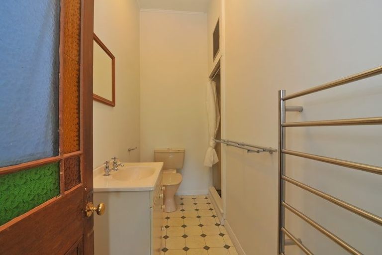 Photo of property in 12a Freeling Street, Island Bay, Wellington, 6023