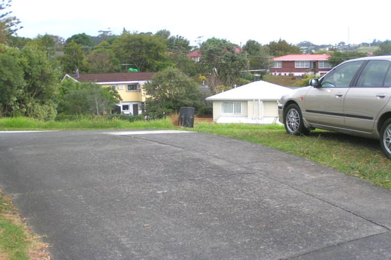 Photo of property in 12 Wilmington Place, Forrest Hill, Auckland, 0620