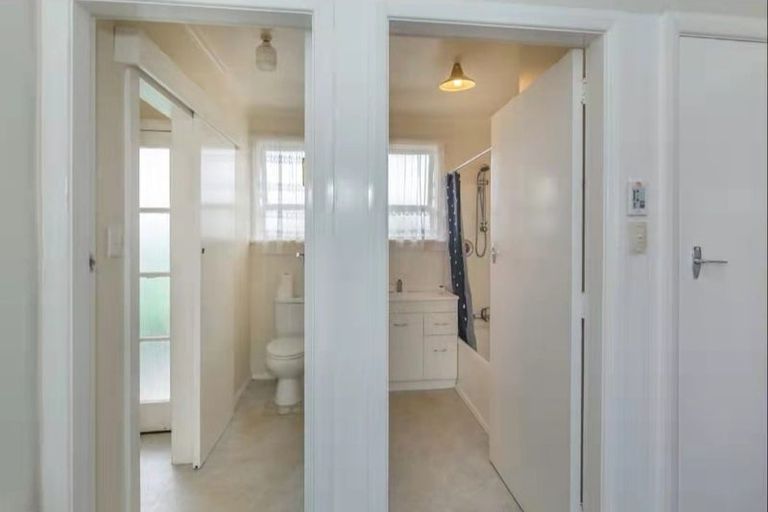 Photo of property in 4 Ross Street, Levin, 5510