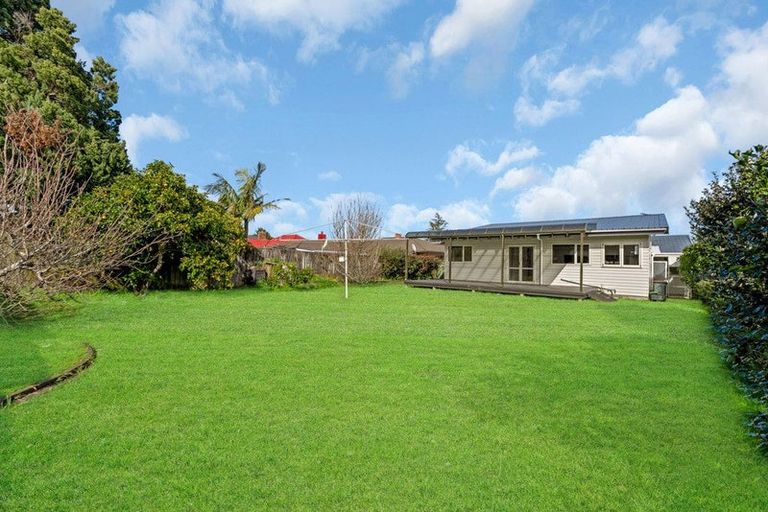 Photo of property in 25 Mccullough Avenue, Papatoetoe, Auckland, 2025