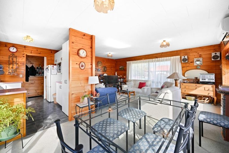 Photo of property in 2 Emma Place, Pukete, Hamilton, 3200