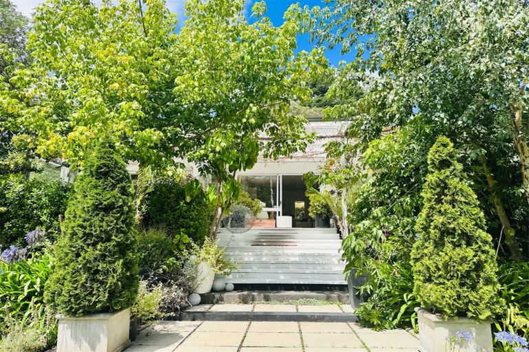 Photo of property in Long Cottage Gallery, 145 Iona Road, Havelock North, 4130