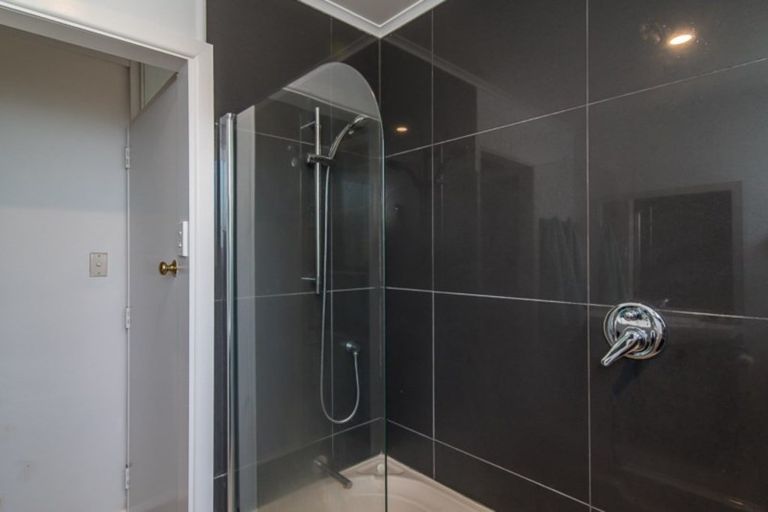 Photo of property in 4 Gavin Road, Raumati Beach, Paraparaumu, 5032