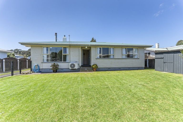 Photo of property in 14 Tohora Place, Spotswood, New Plymouth, 4310