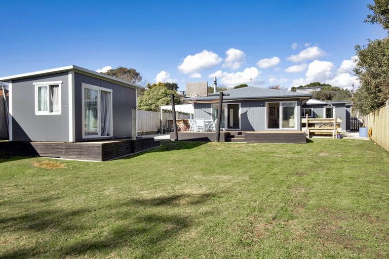 Photo of property in 221 Matai Road, Raumati Beach, Paraparaumu, 5032
