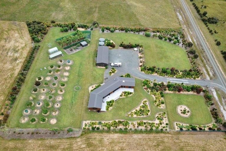 Photo of property in 4037 Far Road North, Pukenui, Kaitaia, 0484