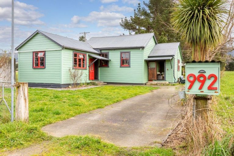 Photo of property in 992 Top Grass Road, Dannevirke, 4972