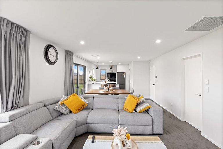 Photo of property in 27 Lunn Crescent, Leeston, 7632