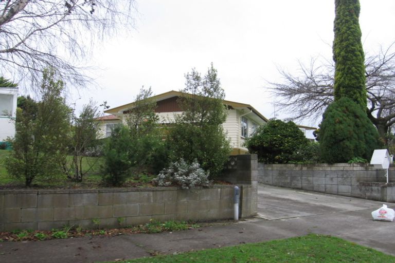 Photo of property in 3 Mahia Place, Kelvin Grove, Palmerston North, 4414