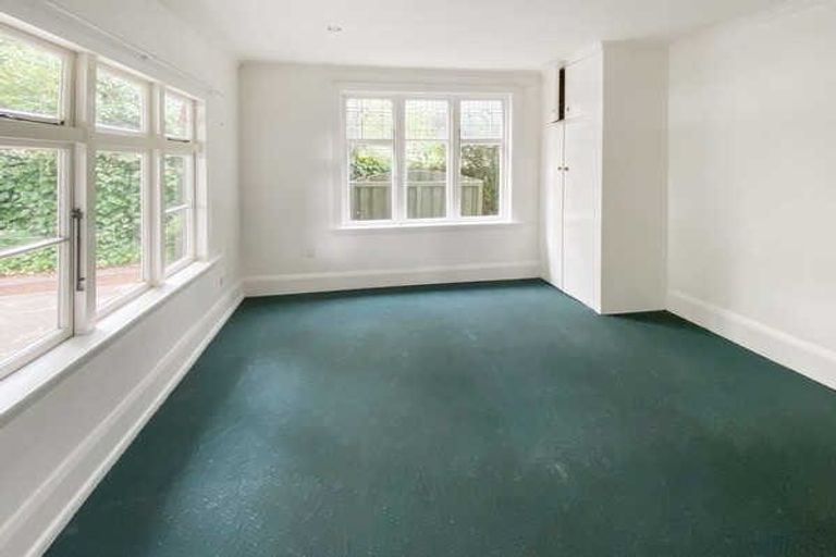 Photo of property in 22 Straven Road, Riccarton, Christchurch, 8011