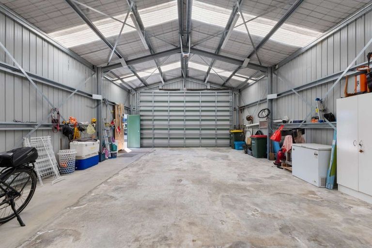 Photo of property in 14 Peace Avenue, Moturoa, New Plymouth, 4310