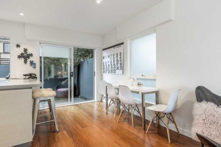 Photo of property in 2/14 Rangitira Avenue, Takapuna, Auckland, 0622