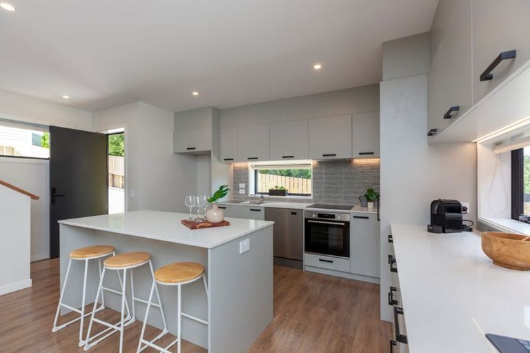 Photo of property in 77 Amohia Street, Paraparaumu, 5032