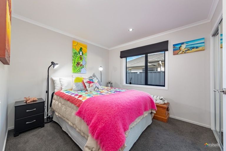 Photo of property in 5 Vernon Grove, Brown Owl, Upper Hutt, 5018