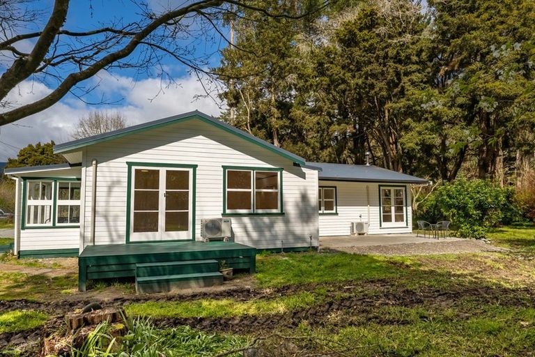 Photo of property in 5 Stock Road, Murchison, 7007