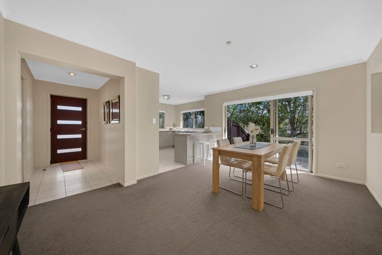 Photo of property in 6 Luna Place, Henderson, Auckland, 0612