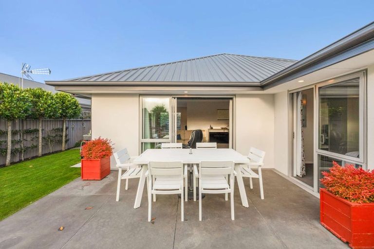 Photo of property in 18 Cleland Crescent, Kaiapoi, 7630
