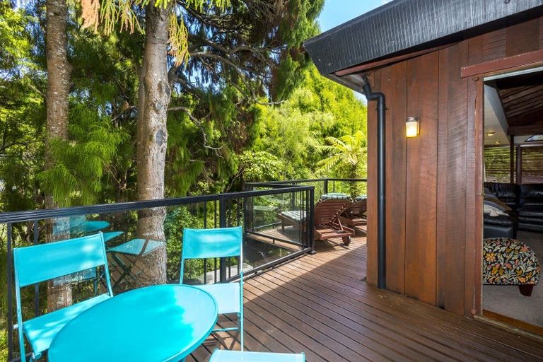 Photo of property in 24 Freemans Way, Pinehaven, Upper Hutt, 5019