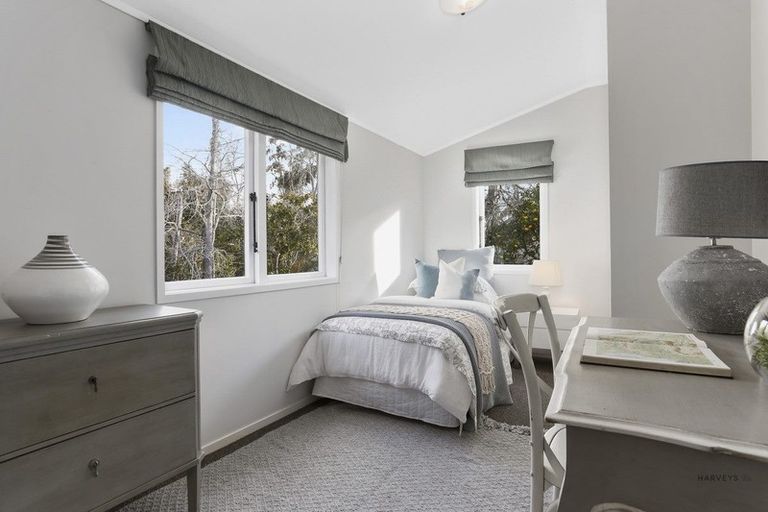 Photo of property in 172 Carter Road, Oratia, Auckland, 0604