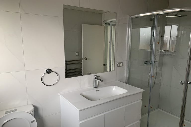 Photo of property in 98 Tir Conaill Avenue, Flat Bush, Auckland, 2019