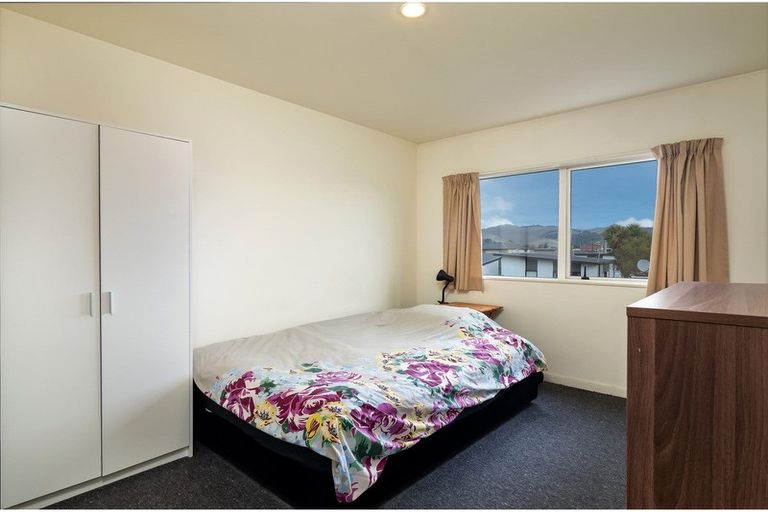 Photo of property in 28/30 Mathesons Road, Phillipstown, Christchurch, 8011