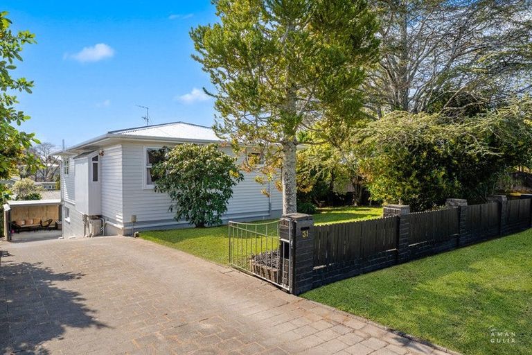 Photo of property in 31 Bodi Place, Te Atatu South, Auckland, 0610