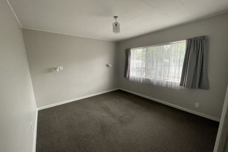 Photo of property in 2/1003 Heretaunga Street East, Parkvale, Hastings, 4122