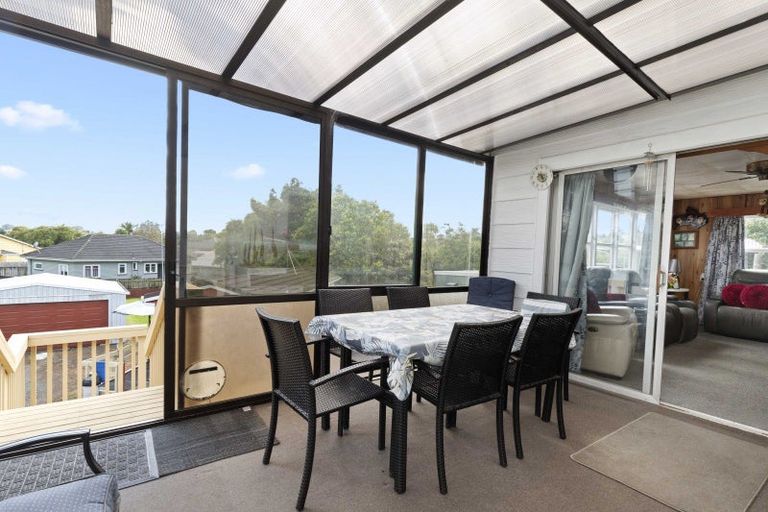 Photo of property in 4 George Street, Waiuku, 2123