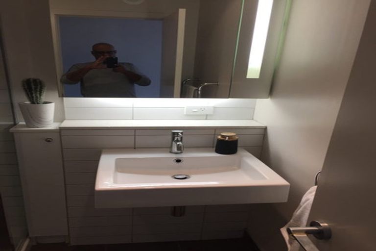 Photo of property in Trinity Apartments, 407/19 College Street, Te Aro, Wellington, 6011