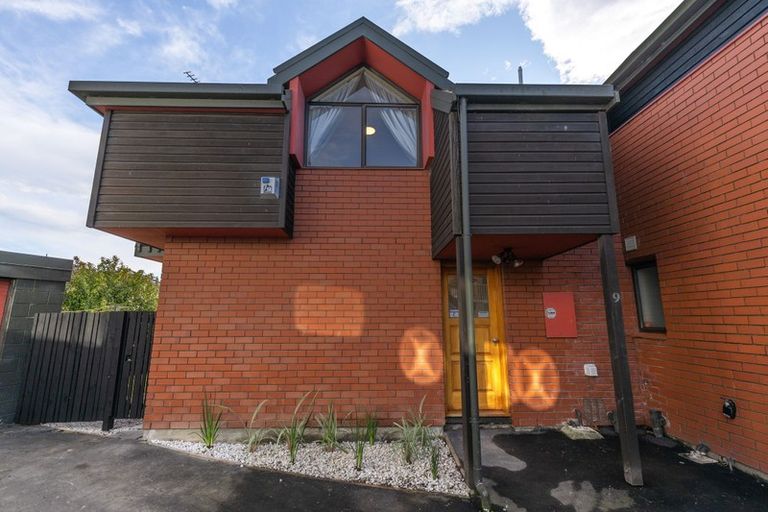 Photo of property in 9/27 Darvel Street, Riccarton, Christchurch, 8011
