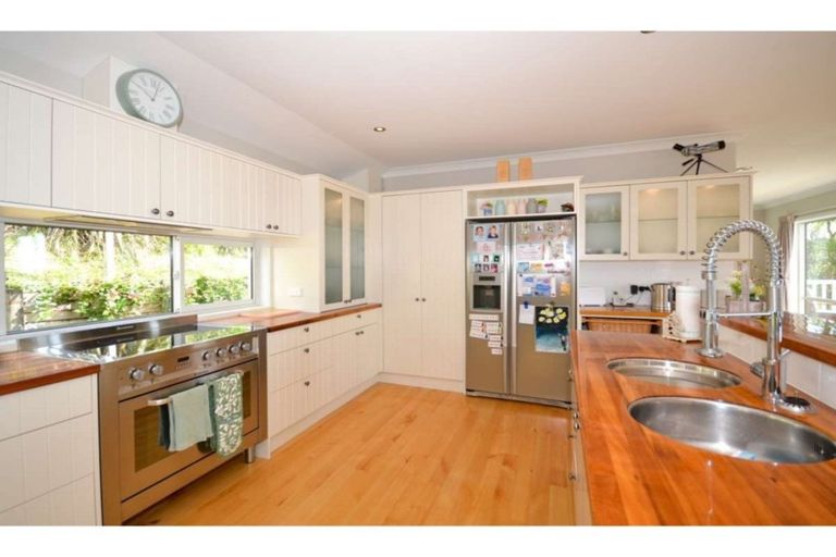 Photo of property in 204 Rangitane Road, Kerikeri, 0294