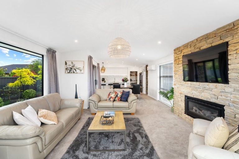 Photo of property in 18 Caledonia Drive, Mosgiel, 9024