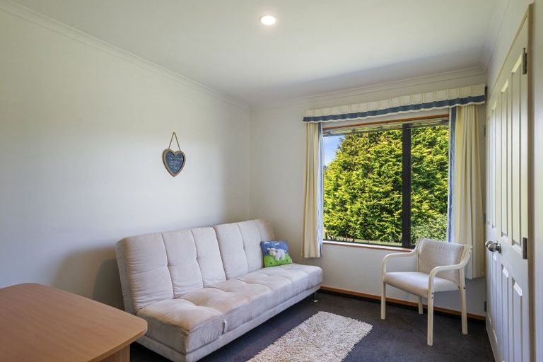 Photo of property in 51 Pohutukawa Drive, Levin, 5571