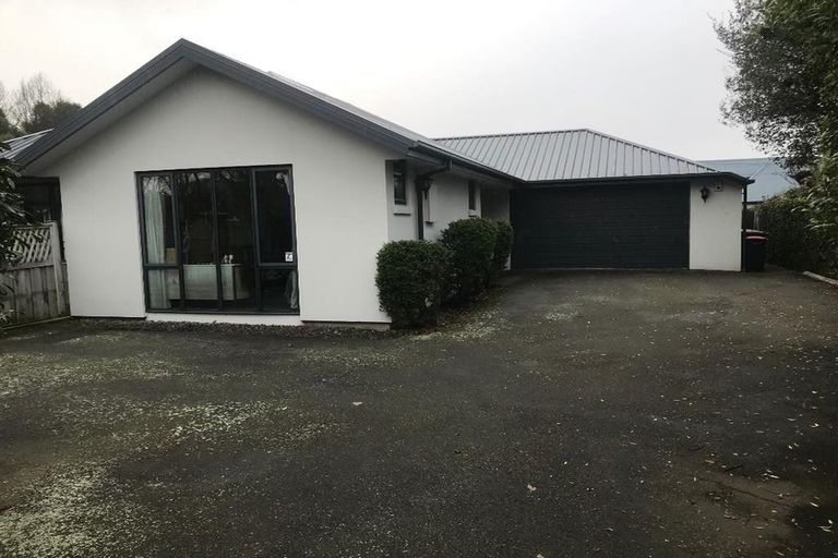 Photo of property in 52a Hounslow Street, Ilam, Christchurch, 8041