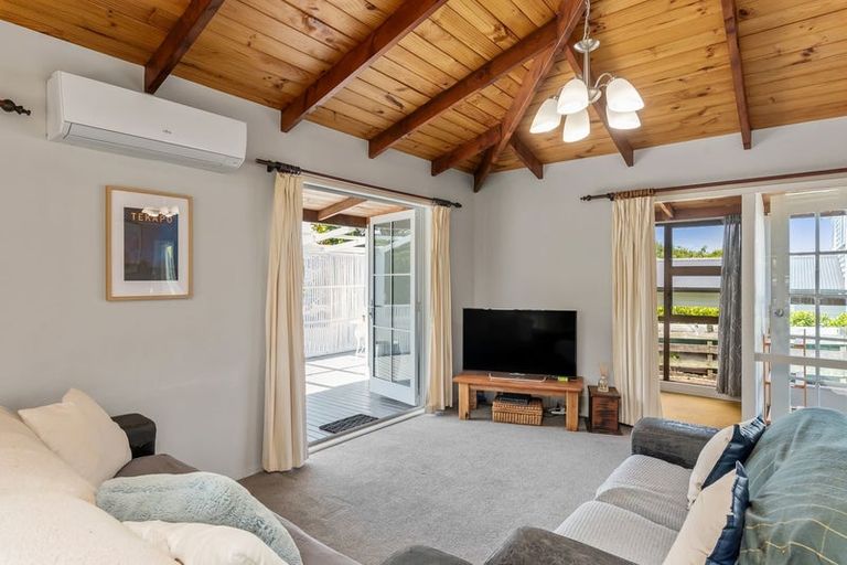 Photo of property in 45a Callender Terrace, Paraparaumu Beach, Paraparaumu, 5032