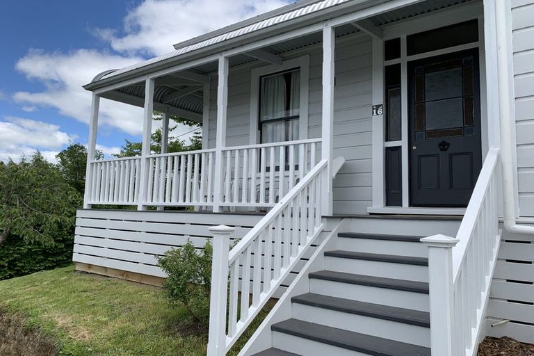 Photo of property in 16 Kiwi Road, Taihape, 4720