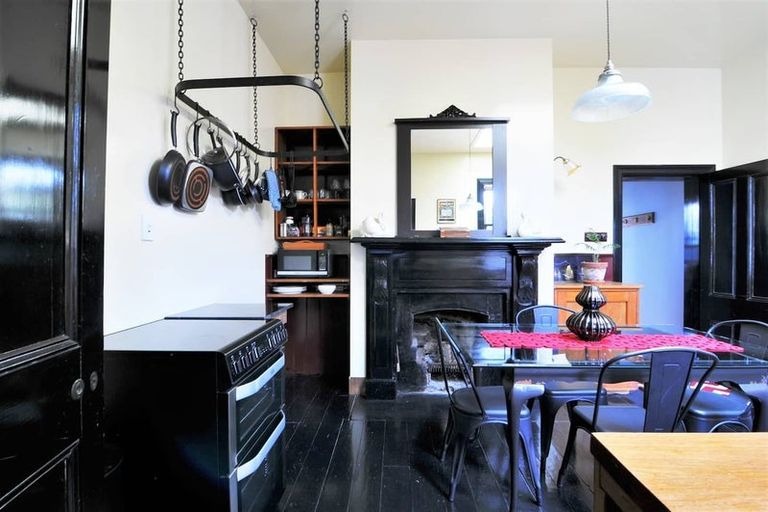 Photo of property in 21 Saint Mary Street, Thorndon, Wellington, 6011