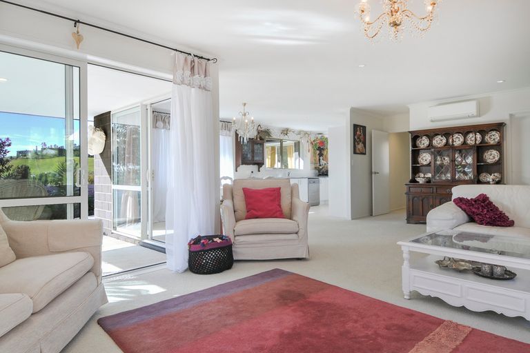 Photo of property in 68 Utopia Park Heights, Welcome Bay, Tauranga, 3112