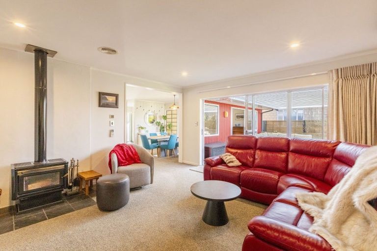 Photo of property in 14 Jervois Road, Jervoistown, Napier, 4112