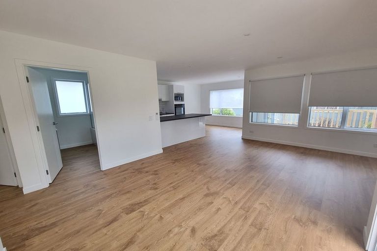 Photo of property in 25 Parakai Avenue, Parakai, 0830