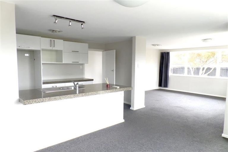Photo of property in 39 Ashwood Street, Parklands, Christchurch, 8083