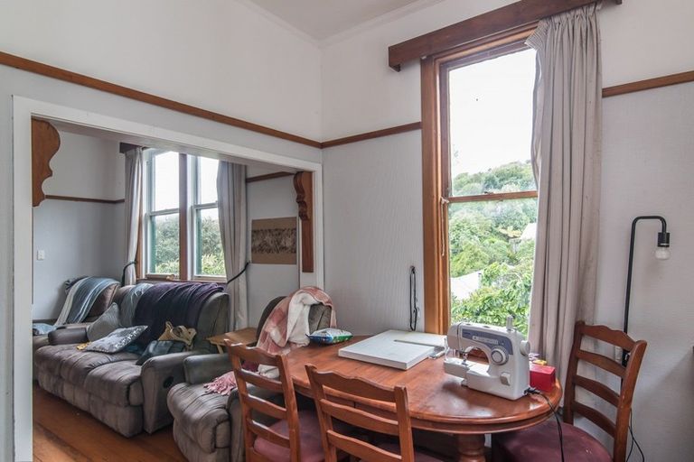 Photo of property in 1 Mortimer Terrace, Aro Valley, Wellington, 6021