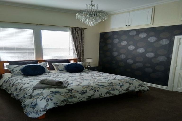 Photo of property in 32a Esther Street, Martinborough, 5711