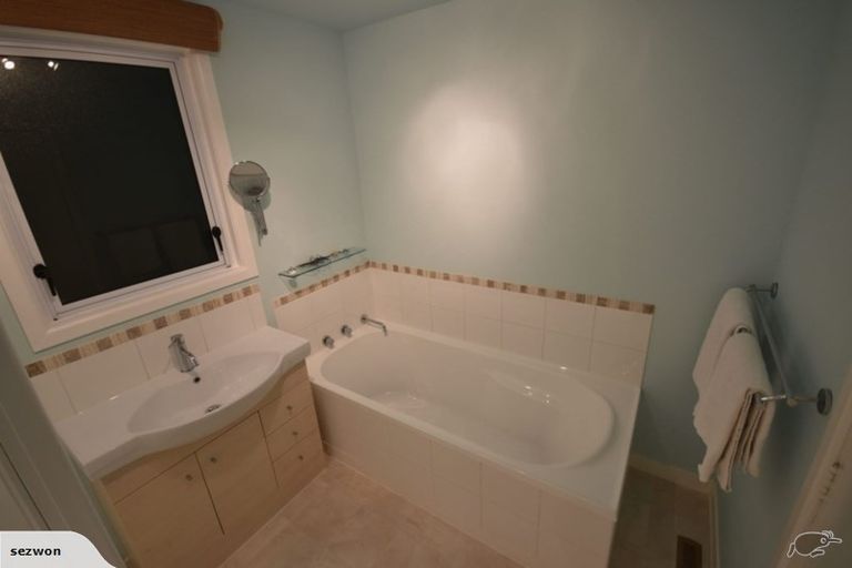 Photo of property in 25 Sutcliffe Street, Saint Clair, Dunedin, 9012