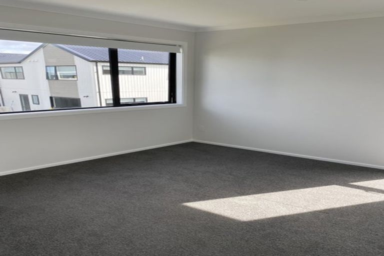 Photo of property in 7 Balmerino Lane, Wallaceville, Upper Hutt, 5018