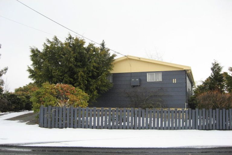 Photo of property in 11 Simons Street, Twizel, 7901